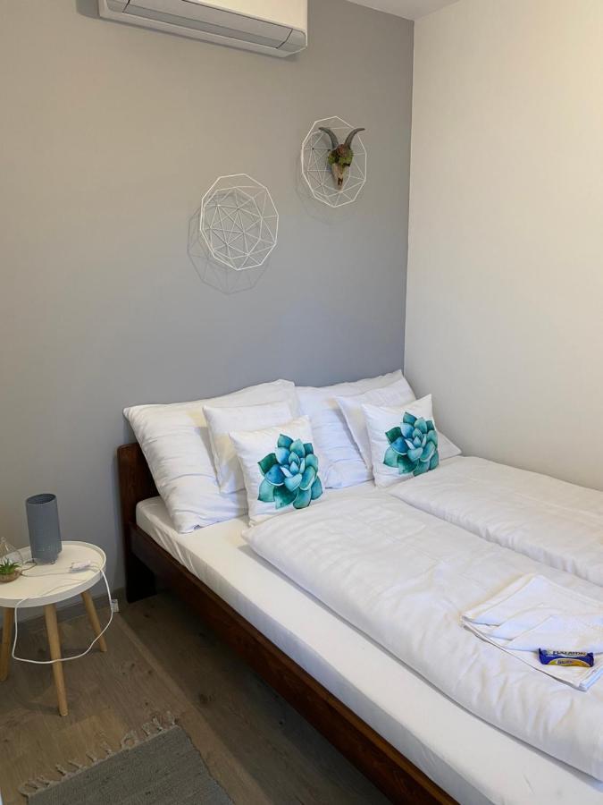 Platan Apartmanhaz Balatongyorok Exterior photo